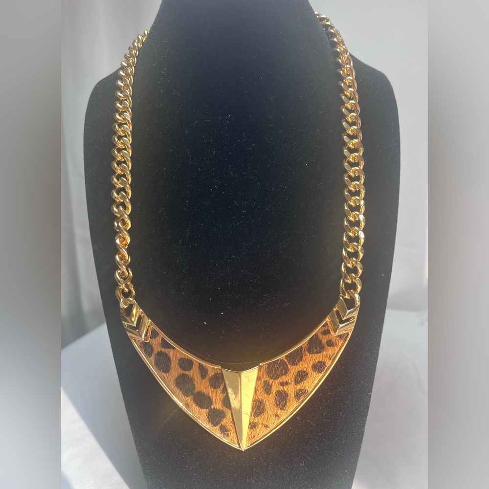 Vince Camuto Gold-Tone Leopard V-Pendant Necklace